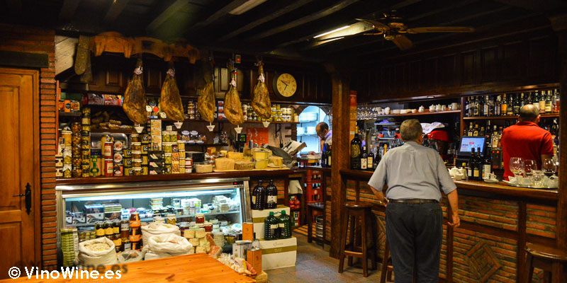 Tienda bar de Hermanas Cofiño en Cantabria