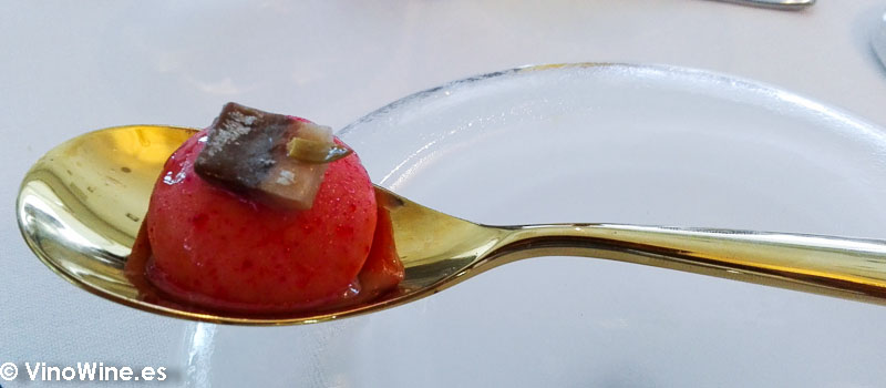 Bombón de dashi valenciano del Restaurante Audrey's en Calpe