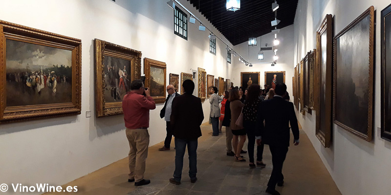 Pinacoteca de Bodegas Tradicion visitada en la Fiesta que organizan el lunes noche de Vinoble