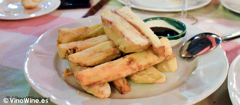 Berenjenas fritas a la mielde Restaurante Bodegas Campos en Córdoba