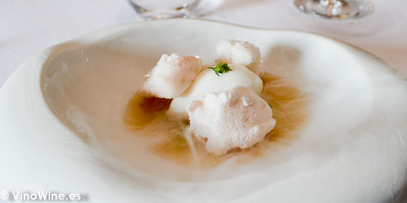 Pepino hinojo y pimiienos postre degustado en el Restaurante Aponiente el Chef del Mar